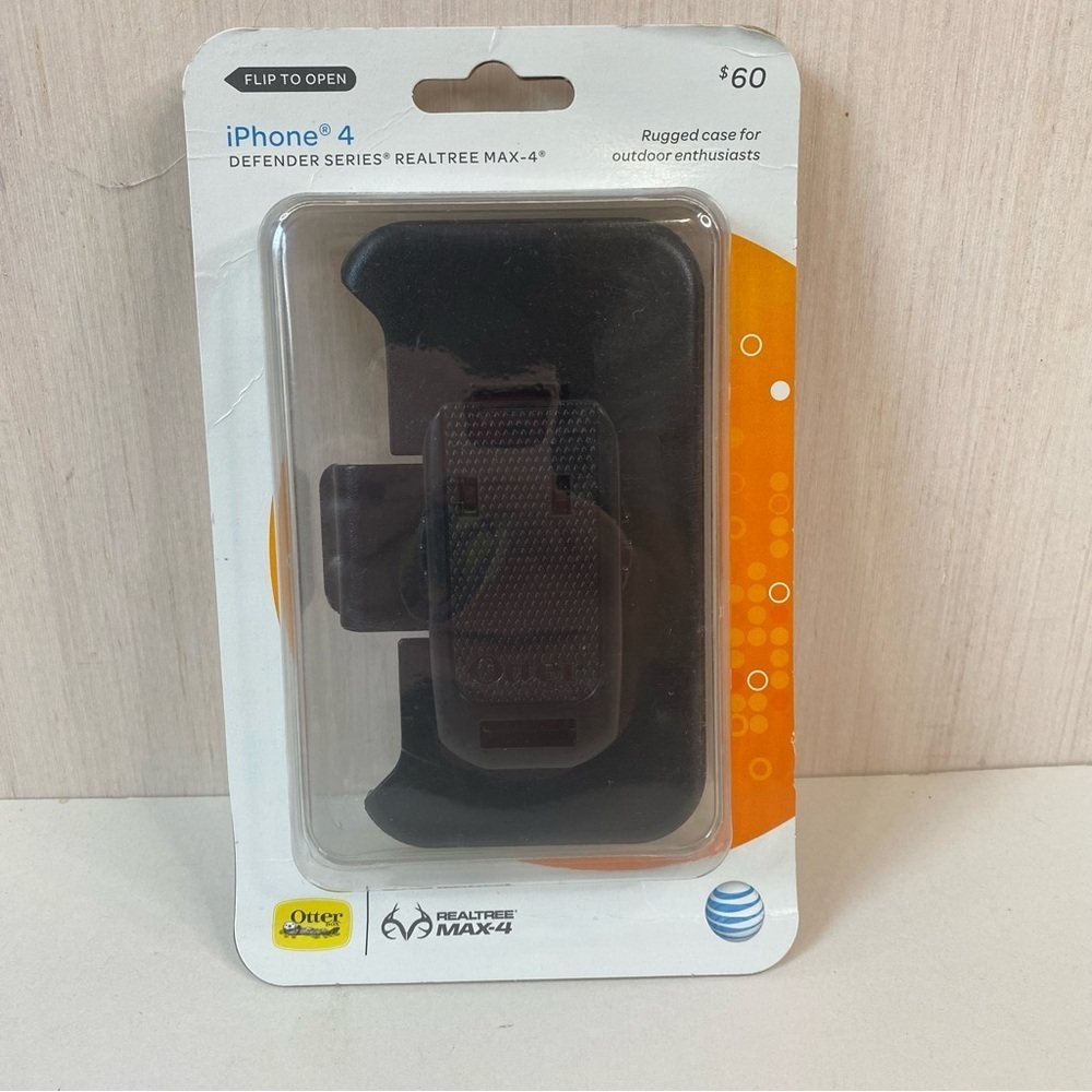 OtterBox Defender Series Black Holster for iPhone 4/4S